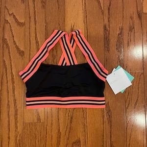 Beyond Yoga size S Lux in Bloom sports bra NWT